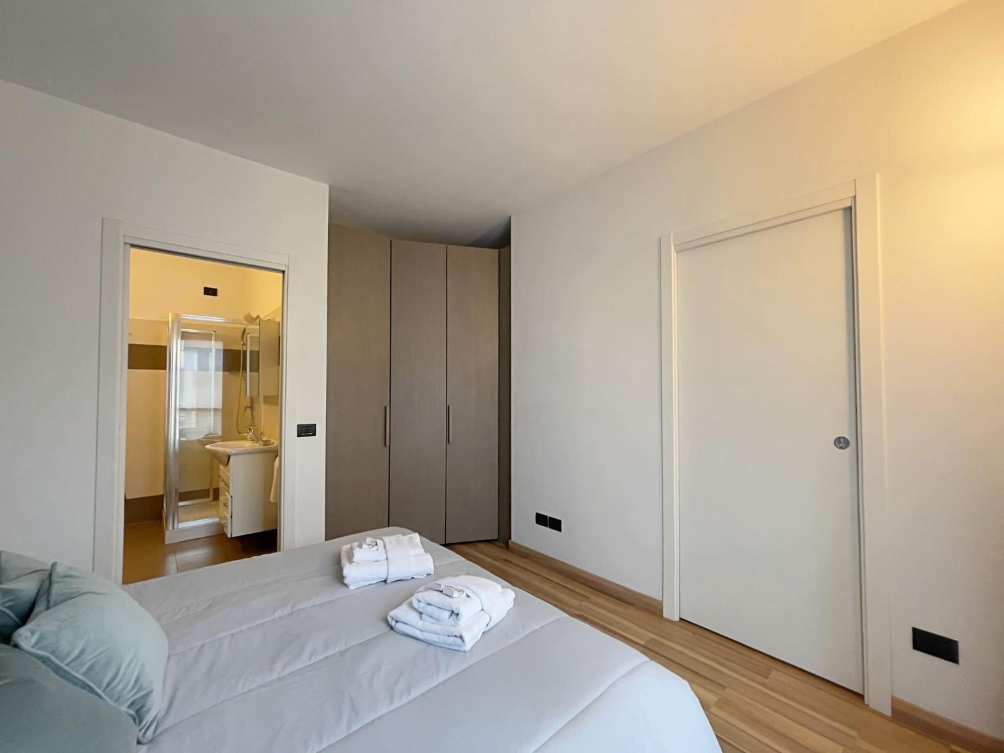 Rentopolis Apartments - Palazzo Candiani Milaan Buitenkant foto